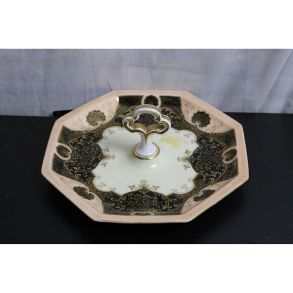 Beautiful Dish With Unique Colors And Deigns With Handle - Picture 1 of 9